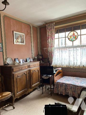 Maison à vendre à TOURCOING, rue Myron Herrick ! Proche des commerces et des transports. Venez ...