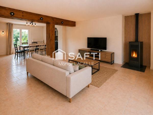 Maison de 102m2 sur 1100m2 de terrain avec 4 chambres.