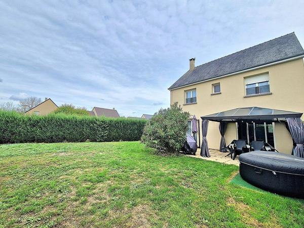 À VENDRE - Maison familiale à Châteauneuf-sur-Sarthe