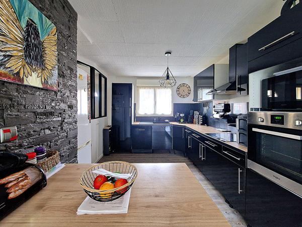 À VENDRE - Maison familiale à Châteauneuf-sur-Sarthe