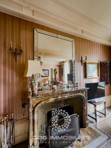 La Roche-Vineuse (71960) Élégance intemporelle – Demeure bourgeoise début XIX? siècle