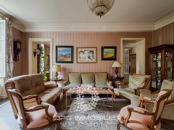 La Roche-Vineuse (71960) Élégance intemporelle – Demeure bourgeoise début XIX? siècle