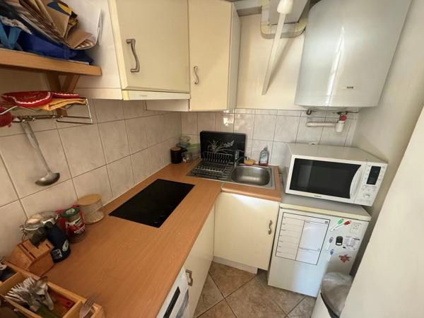 Vente                                                      Appartement
                        
                     1 pièces                      23 m2                     à Paris 6