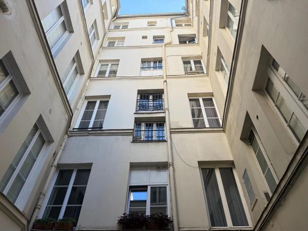 Vente                                                      Appartement
                        
                     1 pièces                      23 m2                     à Paris 6