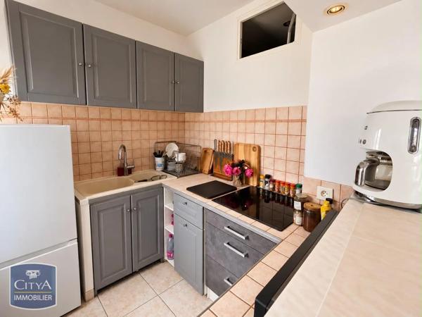 Appartement à louer 2 pièces 38.52m² Bandol (83150)