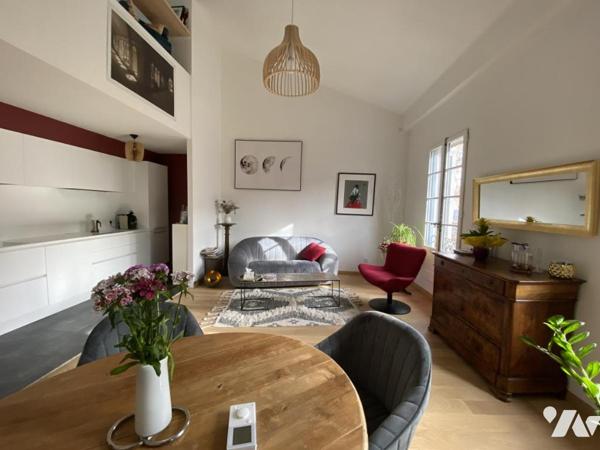 Un appartement entièrement rénové en centre ville   