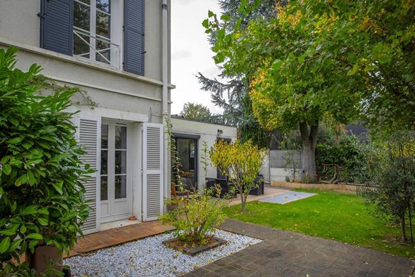 Charmante Maison  "Triangle d'or"