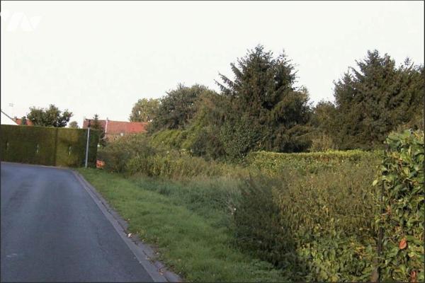 Un terrain à bâtir sur la commune de Fresnes sur Escaut de 292m² avec une façade de 25m² Référe...