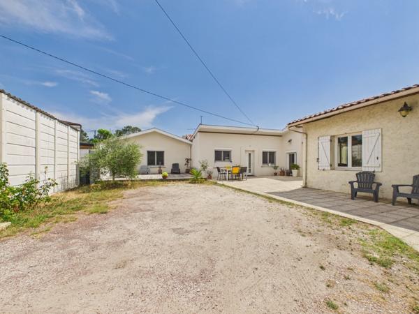 PESSAC SARDINE- Ensemble immobilier rare avec 2 maisons sur 1110m2 ., PESSAC
