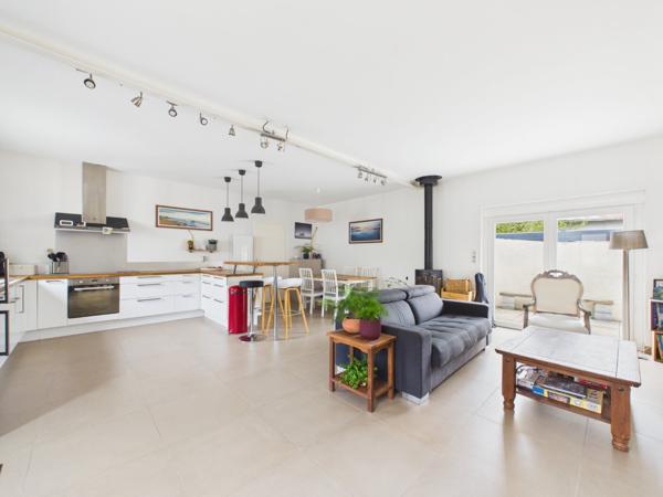 PESSAC SARDINE- Ensemble immobilier rare avec 2 maisons sur 1110m2 ., PESSAC