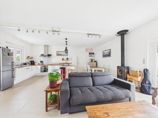 PESSAC SARDINE- Ensemble immobilier rare avec 2 maisons sur 1110m2 ., PESSAC