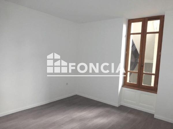 Location Appartement 2 pièces 40.4 m² - 15 RUE VICTOR BASCH Roanne 42300