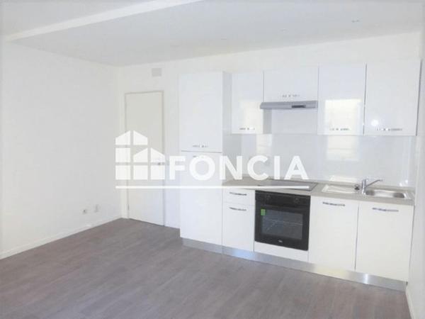 Location Appartement 2 pièces 40.4 m² - 15 RUE VICTOR BASCH Roanne 42300