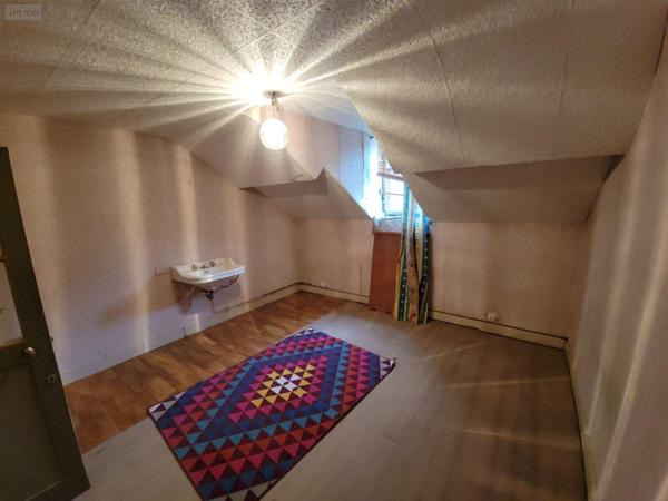 Maison à vendre à Cloyes-les-Trois-Rivières dans l'Eure-et-Loir (28220), ref : JS/950   
Centre ville