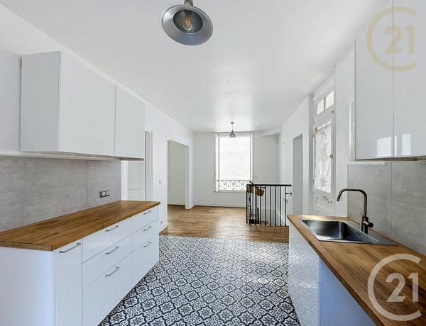 Maison à vendre  5 pièces - 100,23 m 2   VERSAILLES  - 78