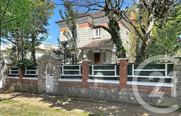 Maison à vendre  5 pièces - 100,23 m 2   VERSAILLES  - 78