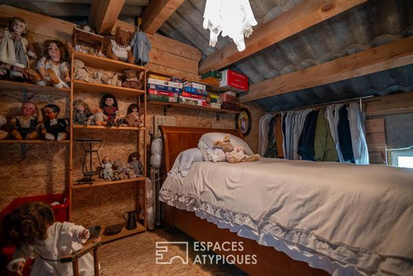 Bergerie de caractère rénovée du XVIIIème siècle avec vue,piscine et carport