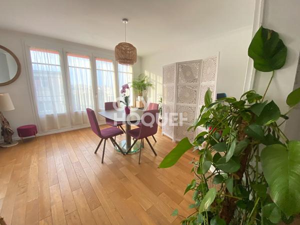 Appartement 4 pièces 75m² Quartier Saint-Louis Dernier étage Calme absolu Versailles