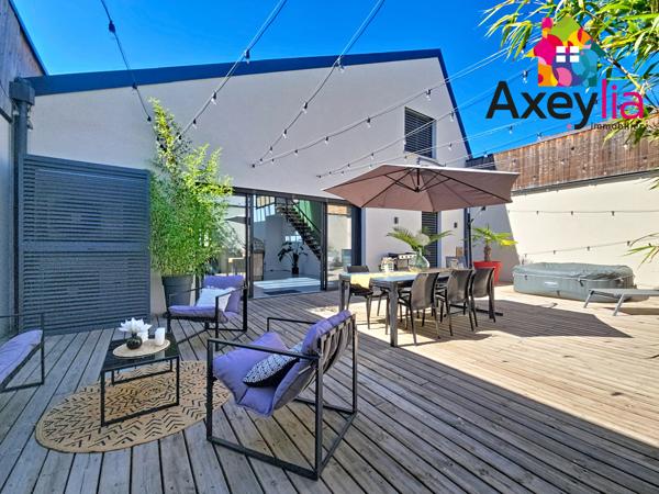 A VENDRE - ROANNE - LOFT AVEC 3 CHAMBRES, TERRASSE ET GARAGE