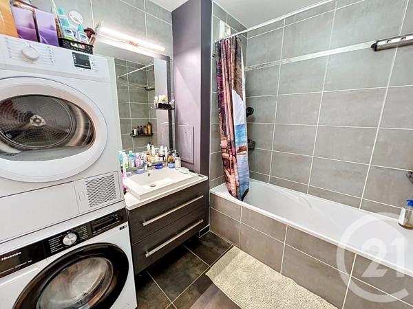 Appartement F3 à vendre  3 pièces - 59,79 m 2   VELIZY VILLACOUBLAY  - 78