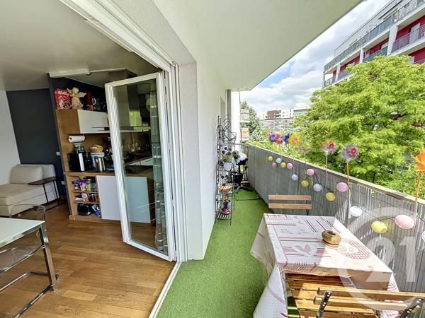Appartement F3 à vendre  3 pièces - 59,79 m 2   VELIZY VILLACOUBLAY  - 78