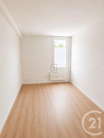 Appartement F4 à vendre  4 pièces - 90,20 m 2   CHAMPS SUR MARNE  - 77