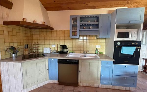 Appartement à vendre    3 pièces •  Lit-et-Mixe