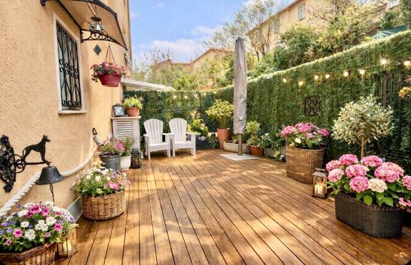 T2 Centre Ville - 500 mètres de la plage - Terrasse - Garage