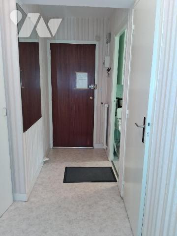 DEUX PIECES, CAVE et GARAGE