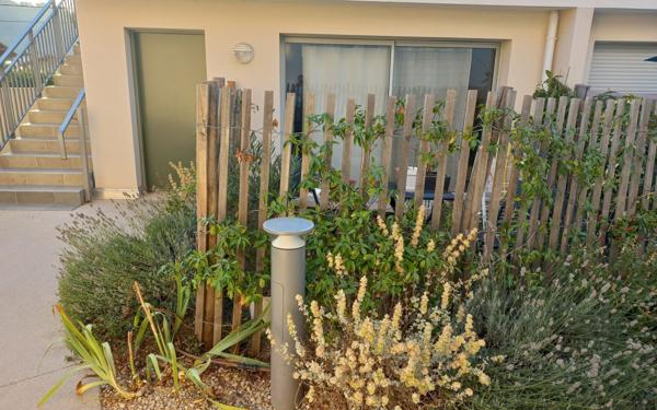 Appartement à vendre    3 pièces • 65,40 m2 Marseille 12