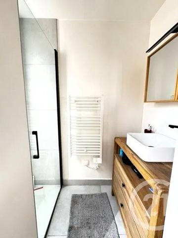 Appartement à vendre  3 pièces - 48,51 m 2   LEVALLOIS PERRET  - 92