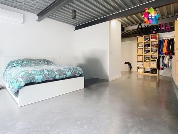 Roanne (42300) A VENDRE - ROANNE - LOFT HORS COPROPRIÉTÉ DE 240M2 AVEC 4 CHAMBRES, COUR, PISCINE, TERRASSE, GARAGE ET DÉPENDA