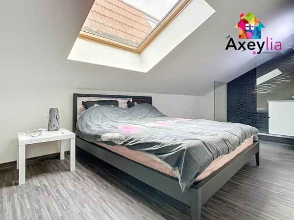 Roanne (42300) A VENDRE - ROANNE - LOFT HORS COPROPRIÉTÉ DE 240M2 AVEC 4 CHAMBRES, COUR, PISCINE, TERRASSE, GARAGE ET DÉPENDA