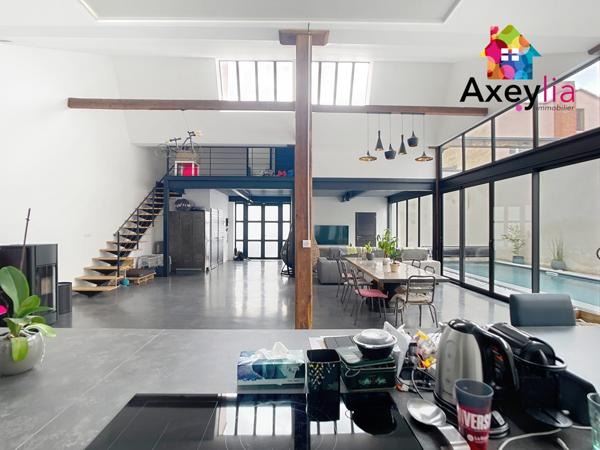 Roanne (42300) A VENDRE - ROANNE - LOFT HORS COPROPRIÉTÉ DE 240M2 AVEC 4 CHAMBRES, COUR, PISCINE, TERRASSE, GARAGE ET DÉPENDA