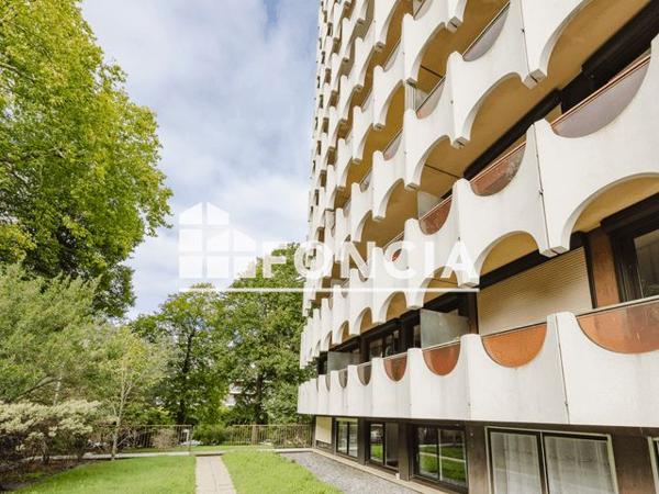 À vendre Studio 31.2 m² - Rennes 35000