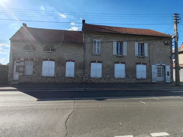 Vente Maison 11 pièces 240 m2 à Villers-Cotterêts