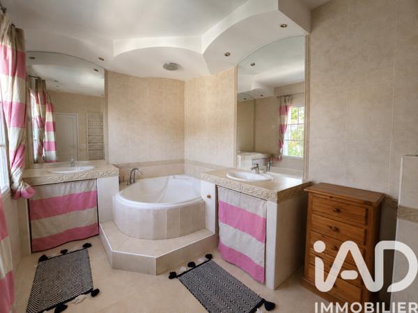 Maison à vendre 7 pièces 205 m² Bagneux