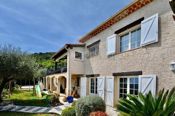 Maison 4 chambre(s) à vendre - Gattières, Alpes-Maritimes - 06
