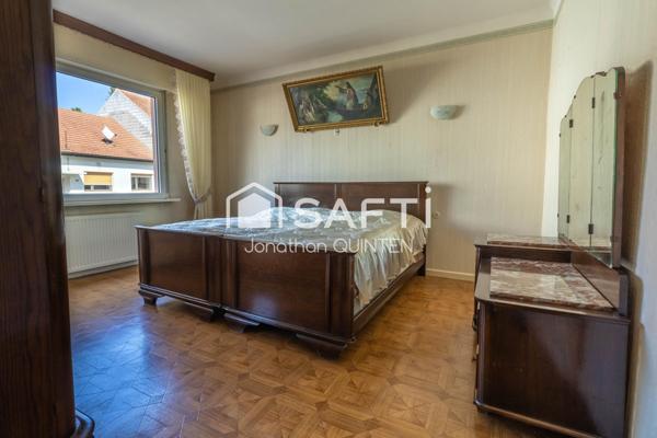 Le calme d’une impasse pour une grande maison familiale