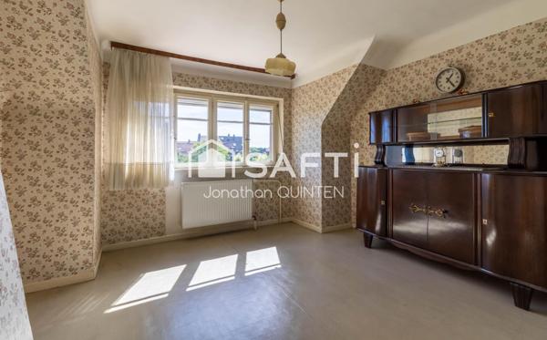 Le calme d’une impasse pour une grande maison familiale