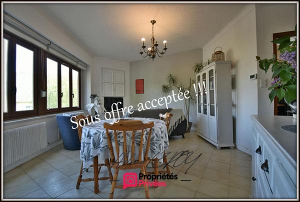 Maison de ville fonctionnelle, proche de toutes commodités