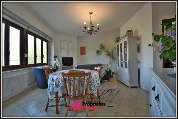 Maison de ville fonctionnelle, proche de toutes commodités