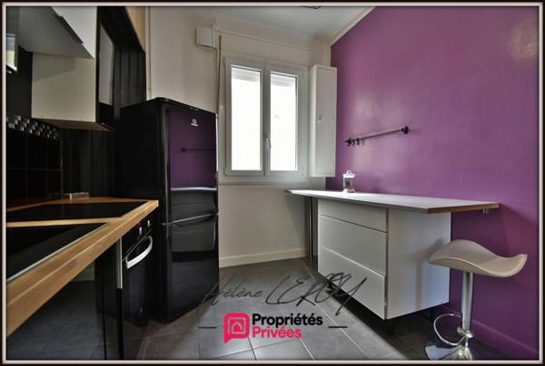 Maison de ville fonctionnelle, proche de toutes commodités