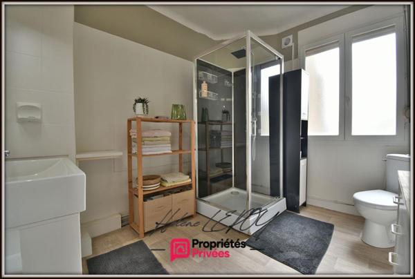 Maison de ville fonctionnelle, proche de toutes commodités