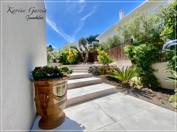 Sanary Sur Mer - LA CRIDE  Appartement 4 pièce(s) 103 m2 avec jardin privatif - garage et parking privatif