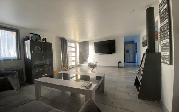 Maison à vendre    5 pièces •  Dornes