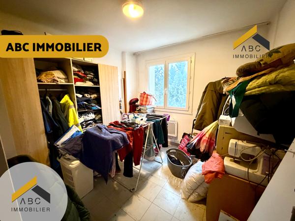 Orange (84100) Appartement 3 chambres avec balcon