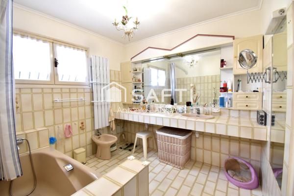 À vendre – Maison familiale avec piscine et dépendance à Ventabren (13122)