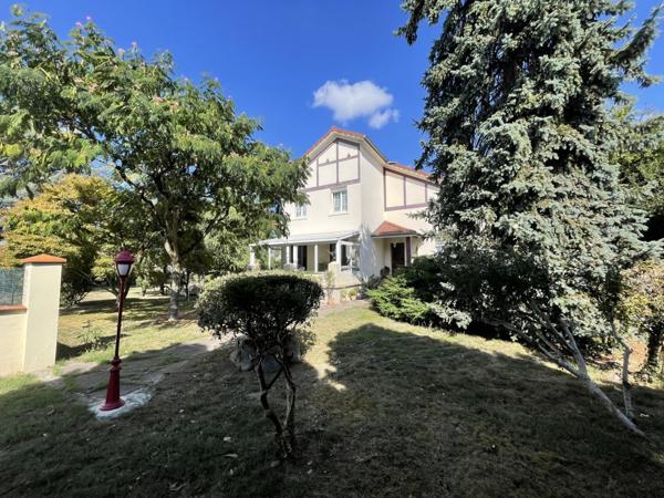 Vente Maison158 m² - 7 Pièces - TARBES (65000)