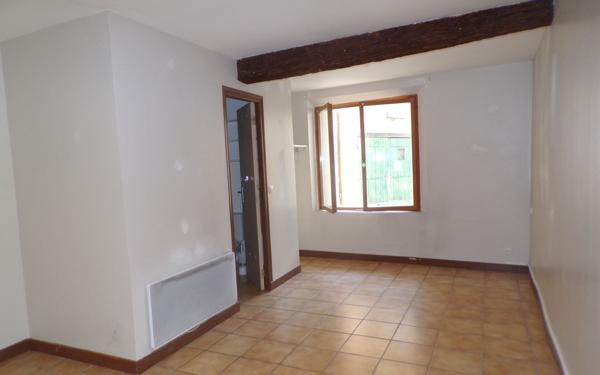Appartement à vendre    2 pièces • 33,84 m2 La Tour-d'Aigues